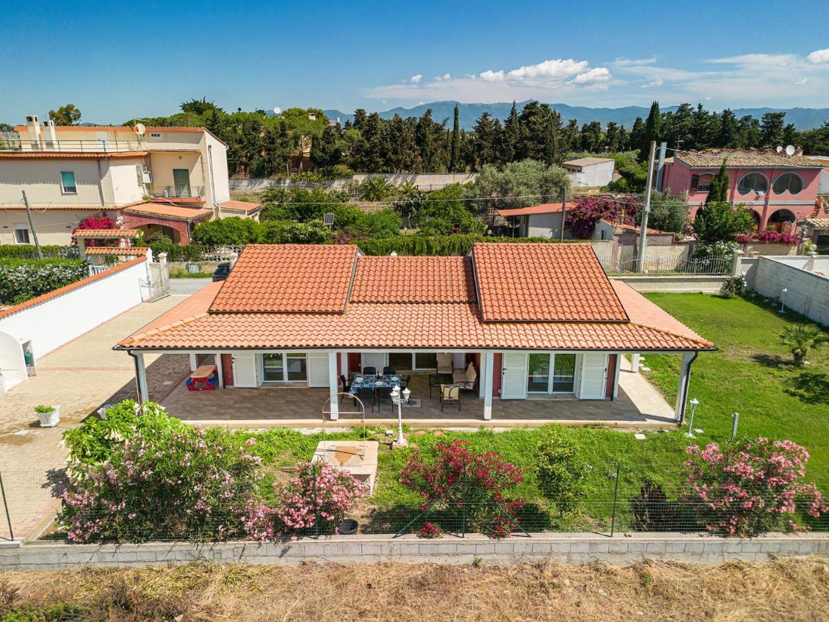 Lunu Villa *